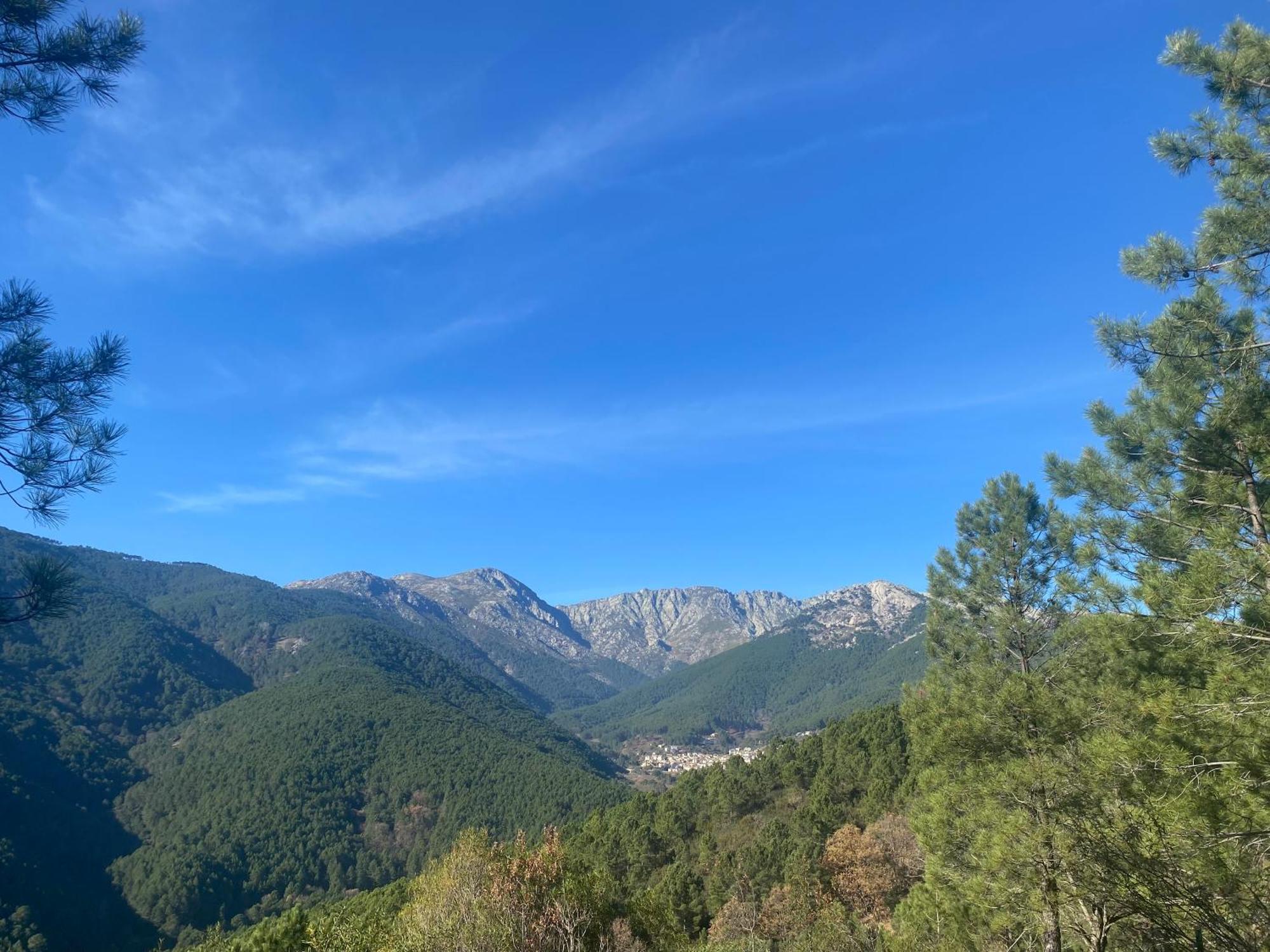 Hostal Cielo De Gredos Guisando Exteriör bild