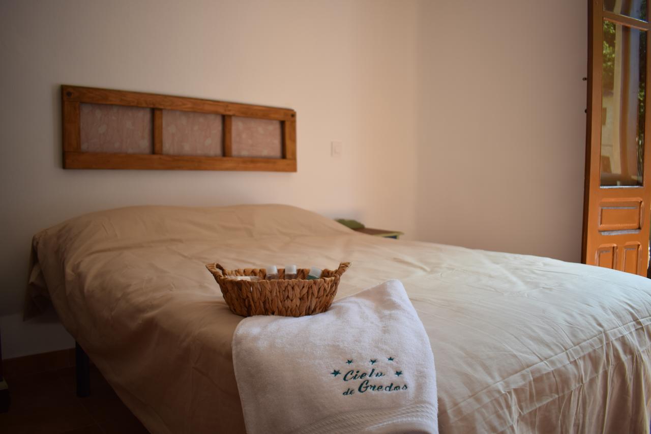 Hostal Cielo De Gredos Guisando Exteriör bild